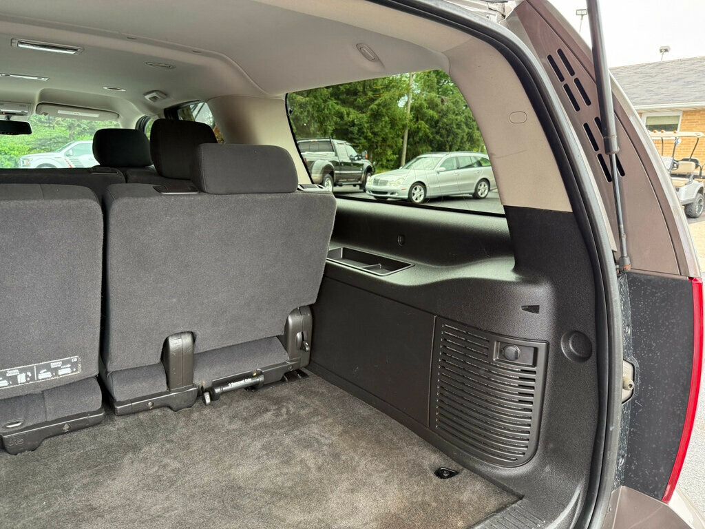 2014 Chevrolet Suburban LS photo 43
