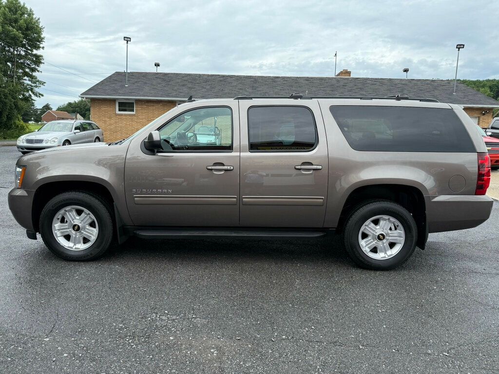 2014 Chevrolet Suburban LS photo 6
