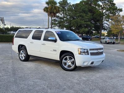 2014 Chevrolet Suburban - 1GNSCJE05ER140196