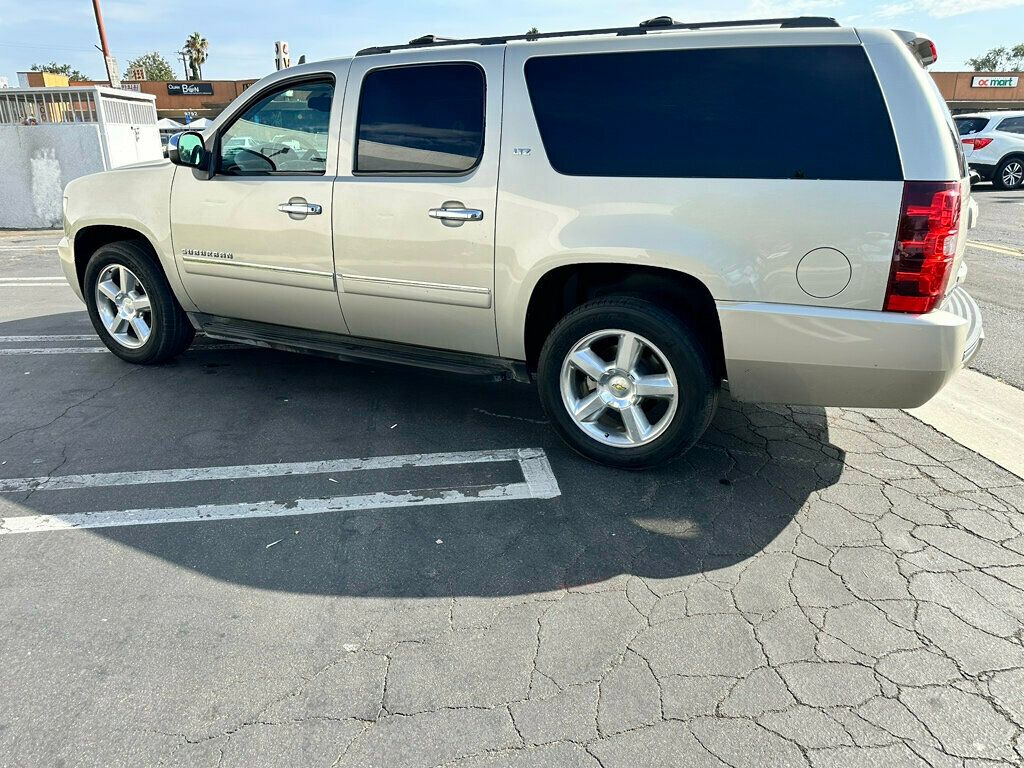 2014 Chevrolet Suburban LTZ photo 6