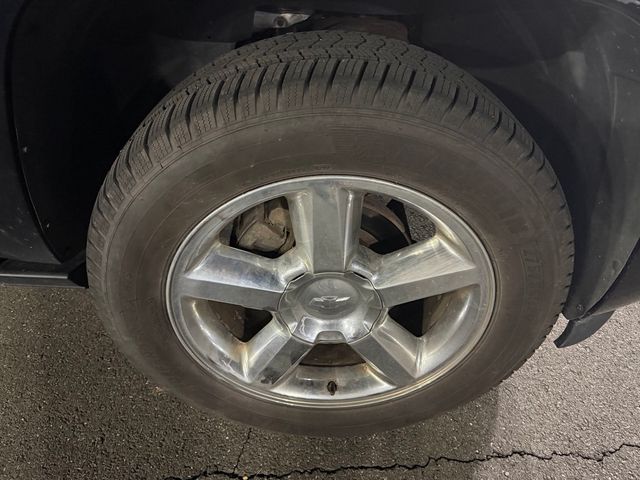 2014 Chevrolet Suburban 4WD 4dr LTZ - 22998624 - 11