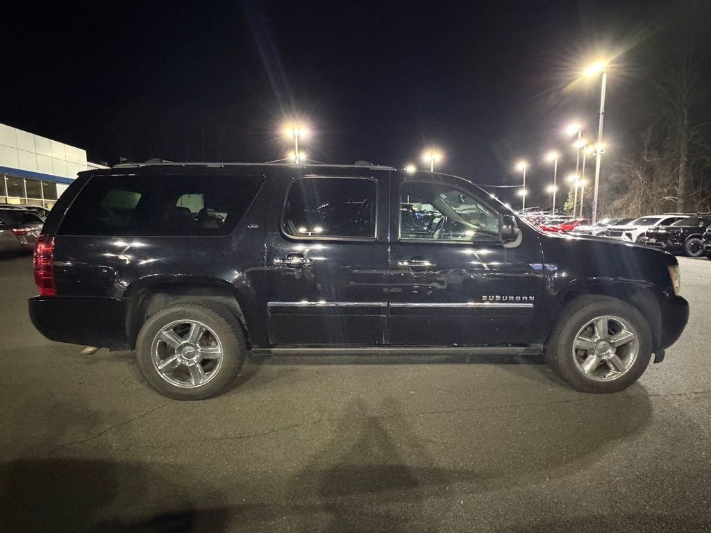 2014 Chevrolet Suburban 4WD 4dr LTZ - 22998624 - 7