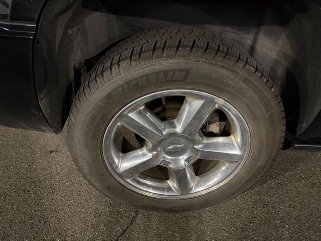 2014 Chevrolet Suburban 4WD 4dr LTZ - 22998624 - 8