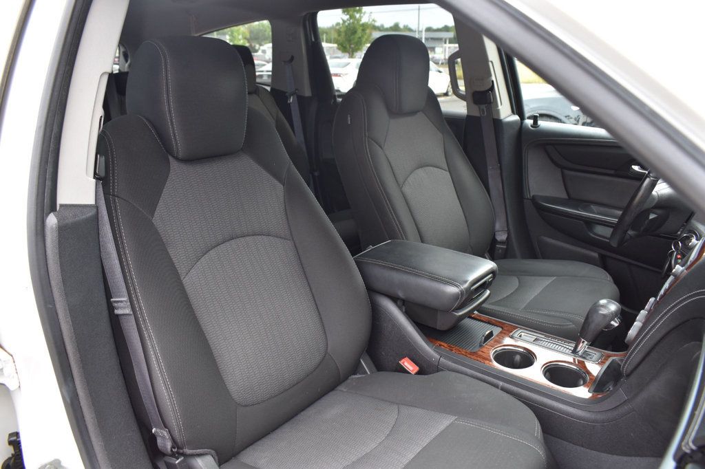 2014 Chevrolet Traverse 2LT photo 14