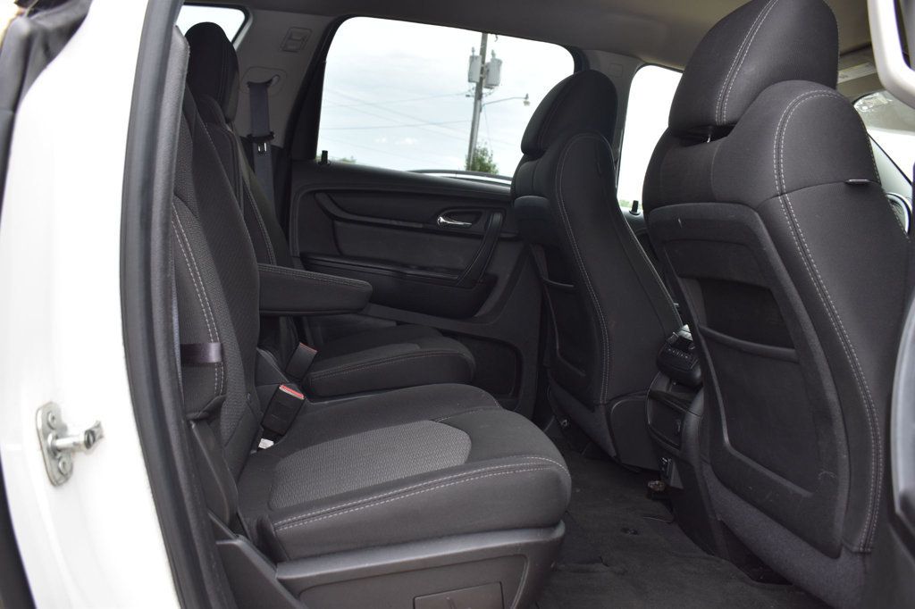 2014 Chevrolet Traverse 2LT photo 16