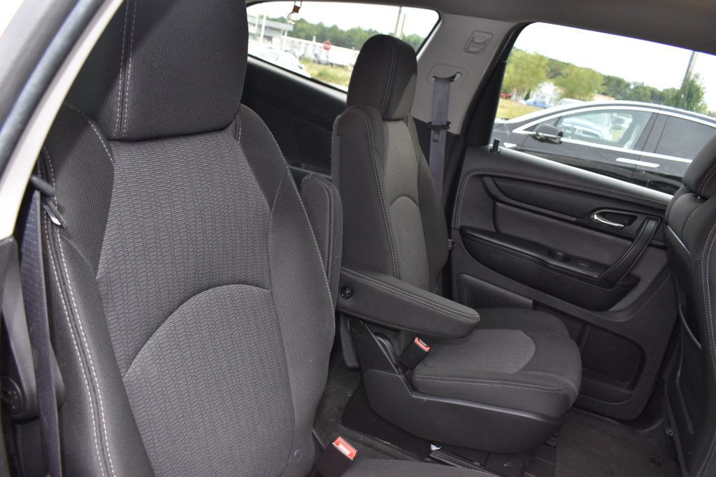 2014 Chevrolet Traverse 2LT photo 17