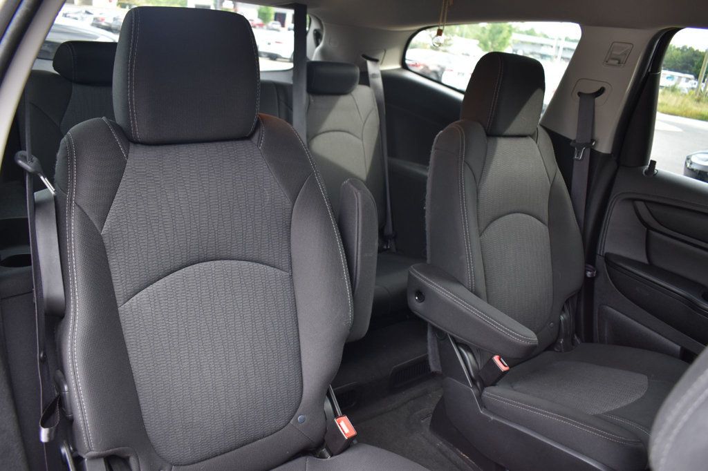 2014 Chevrolet Traverse 2LT photo 18