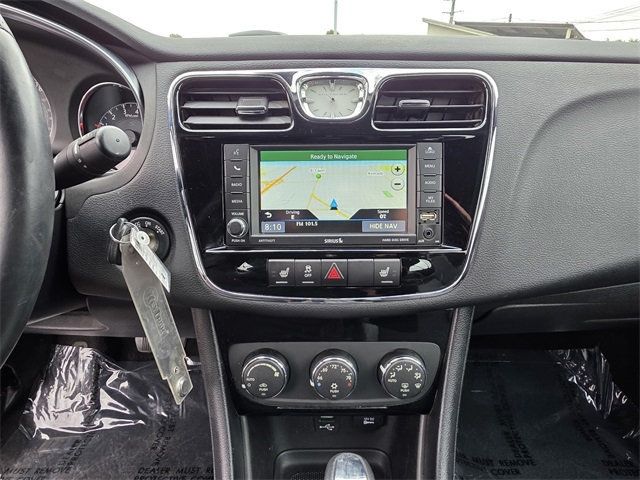 2014 Chrysler 200 2dr Convertible S - 22848599 - 20