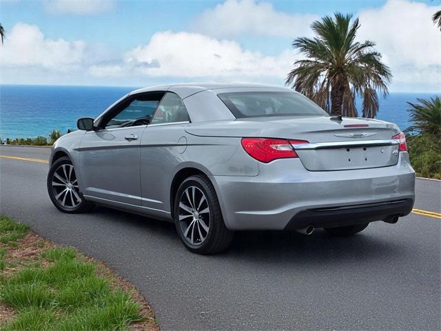 2014 Chrysler 200 2dr Convertible S - 22848599 - 5