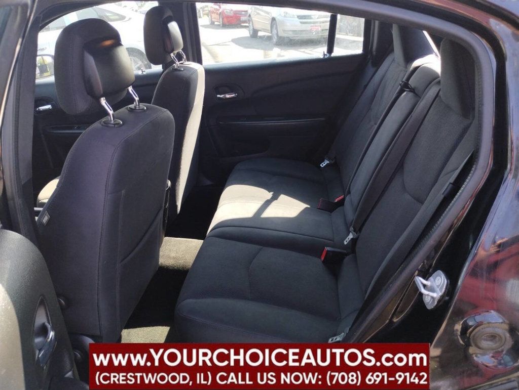 2014 Chrysler 200 4dr Sedan LX - 22915531 - 15