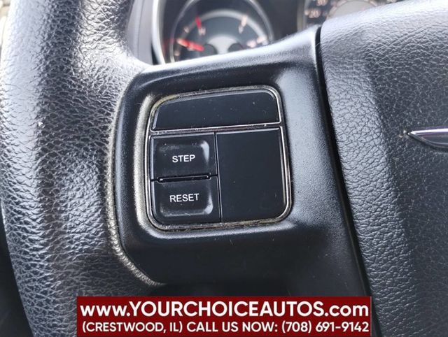 2014 Chrysler 200 4dr Sedan LX - 22915531 - 23