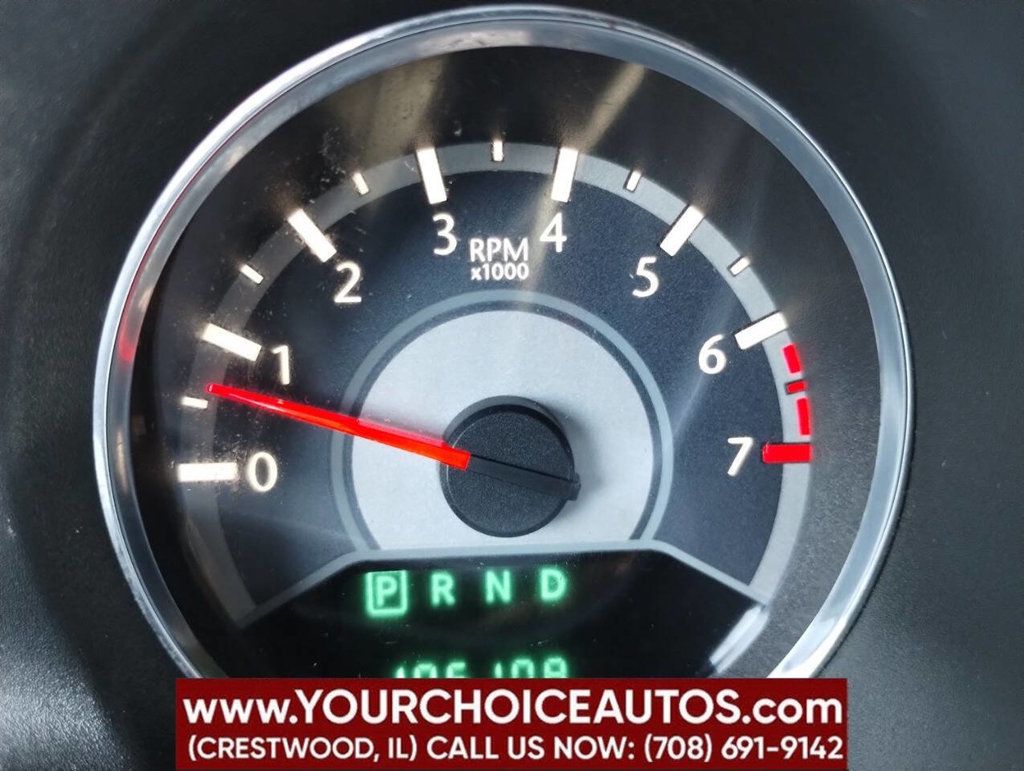 2014 Chrysler 200 4dr Sedan LX - 22915531 - 25
