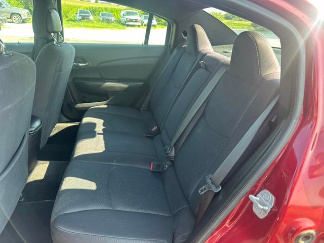 2014 Chrysler 200 4dr Sedan LX - 23059096 - 9