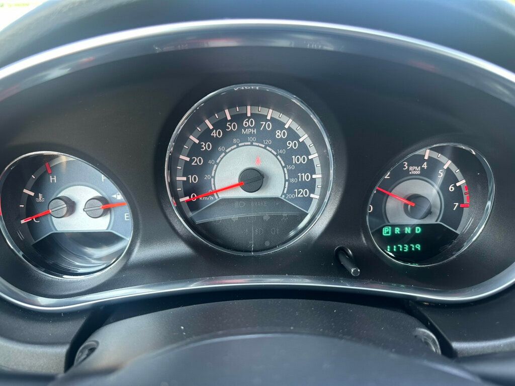 2014 Chrysler 200 4dr Sedan LX - 23059096 - 10