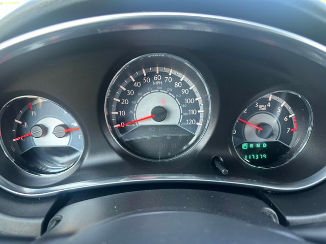 2014 Chrysler 200 4dr Sedan LX - 23059096 - 10