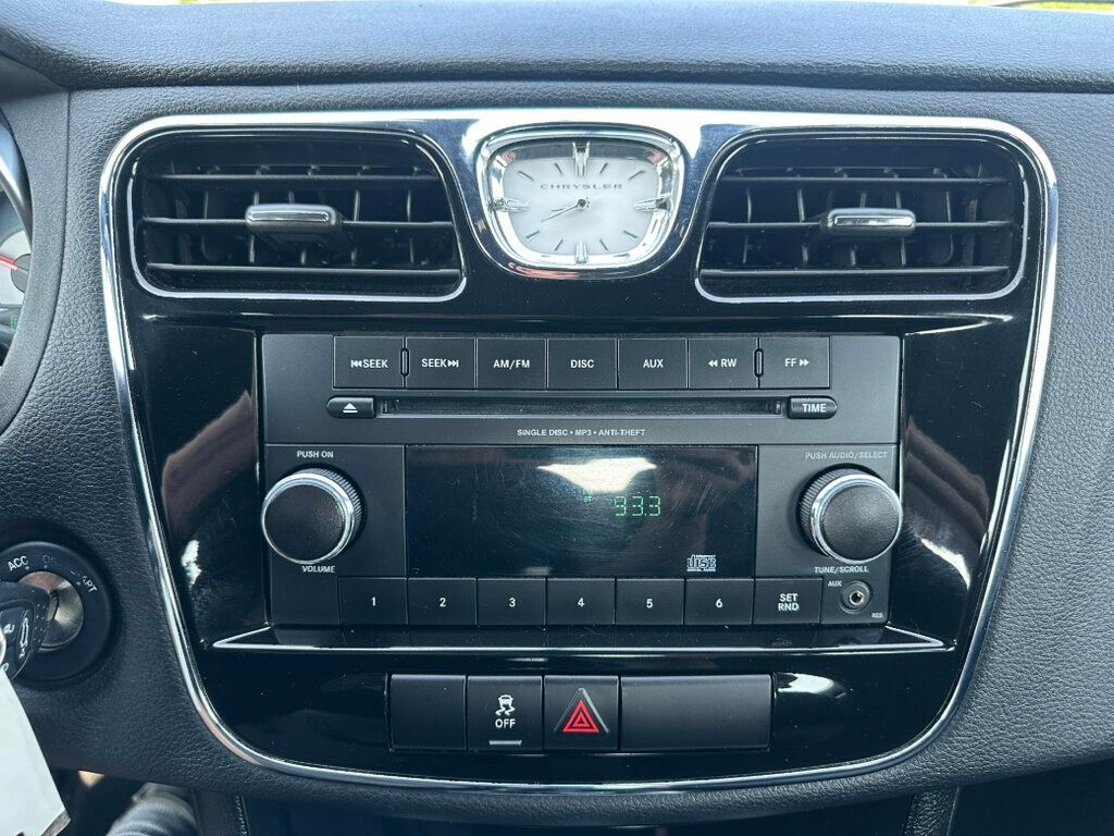 2014 Chrysler 200 4dr Sedan LX - 23059096 - 12