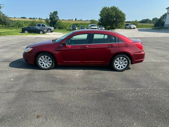 2014 Chrysler 200 4dr Sedan LX - 23059096 - 1