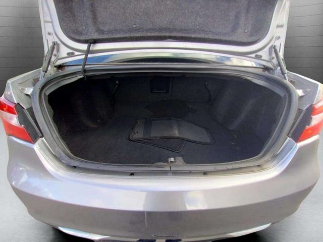 2014 Chrysler 200 4dr Sedan Touring - 22925110 - 9