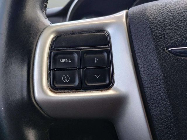 2014 Chrysler 200 4dr Sedan Touring - 22925110 - 23