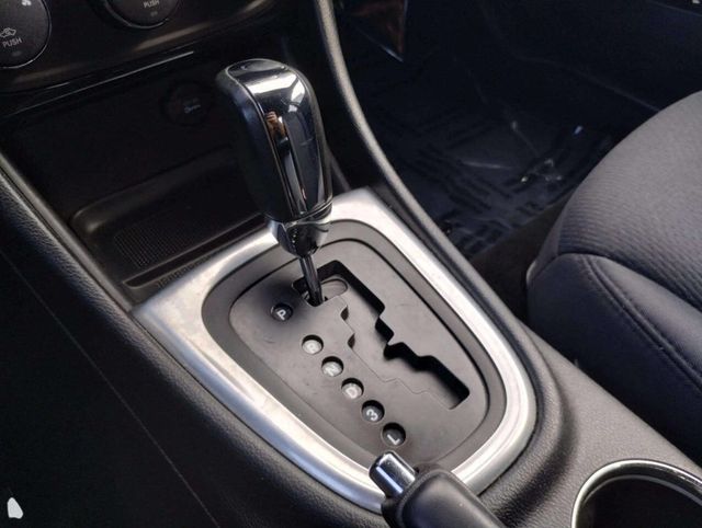 2014 Chrysler 200 4dr Sedan Touring - 22925110 - 28