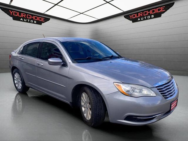 2014 Chrysler 200 4dr Sedan Touring - 22925110 - 6
