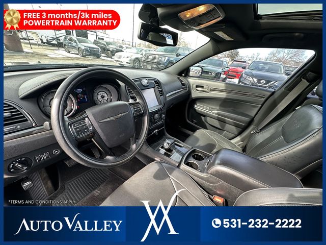 2014 Chrysler 300 300C John Varvatos Limited Edition Sedan 4D - 22989945 - 14