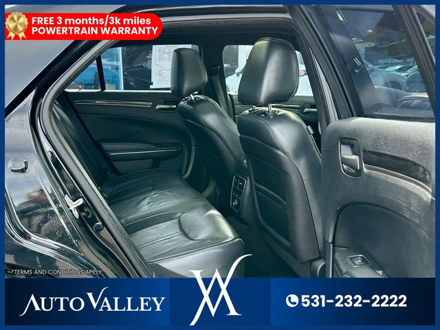 2014 Chrysler 300 300C John Varvatos Limited Edition Sedan 4D - 22989945 - 26