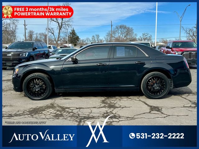 2014 Chrysler 300 300C John Varvatos Limited Edition Sedan 4D - 22989945 - 3