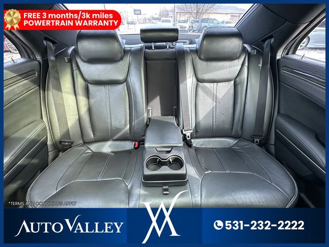 2014 Chrysler 300 300C John Varvatos Limited Edition Sedan 4D - 22989945 - 39