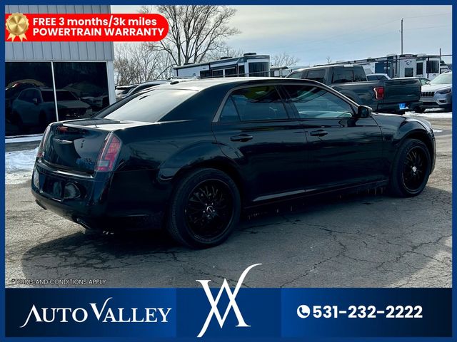 2014 Chrysler 300 300C John Varvatos Limited Edition Sedan 4D - 22989945 - 6