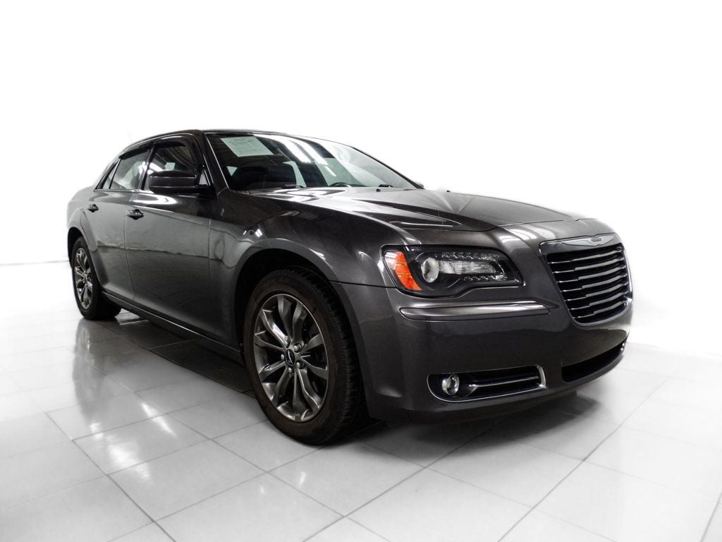 2014 Chrysler 300 300S AWD - 22619154 - 7