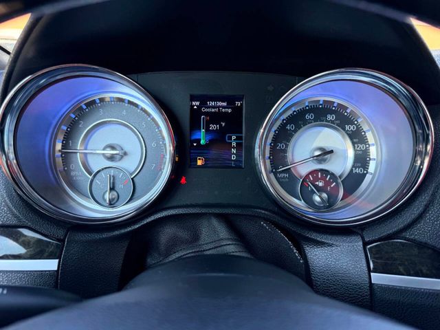 2014 Chrysler 300 4dr Sedan 300C AWD - 23045956 - 48