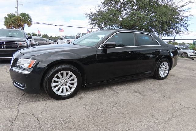 2014 CHRYSLER 300 BASE - 22632268 - 3