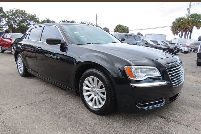 2014 CHRYSLER 300 BASE - 22632268 - 4