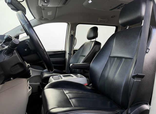 2014 Chrysler Town and Country Touring - DVD Player - Bluetooth - Comfort Meets Function - 22939174 - 10