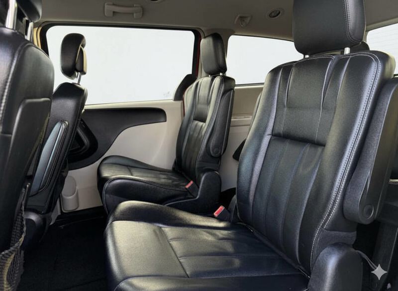 2014 Chrysler Town and Country Touring - DVD Player - Bluetooth - Comfort Meets Function - 22939174 - 12