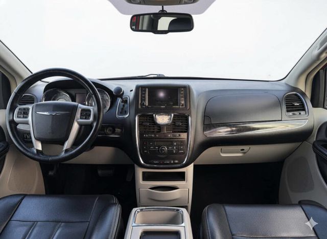 2014 Chrysler Town and Country Touring - DVD Player - Bluetooth - Comfort Meets Function - 22939174 - 18