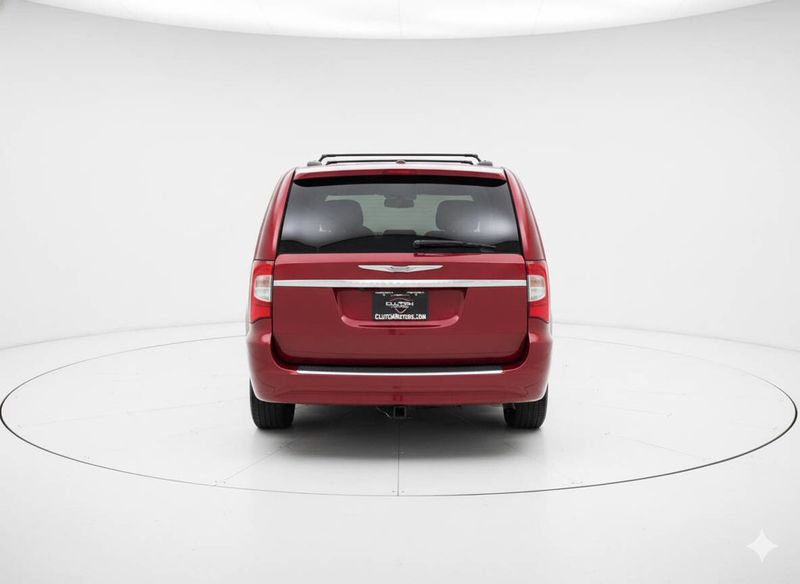 2014 Chrysler Town and Country Touring - DVD Player - Bluetooth - Comfort Meets Function - 22939174 - 6