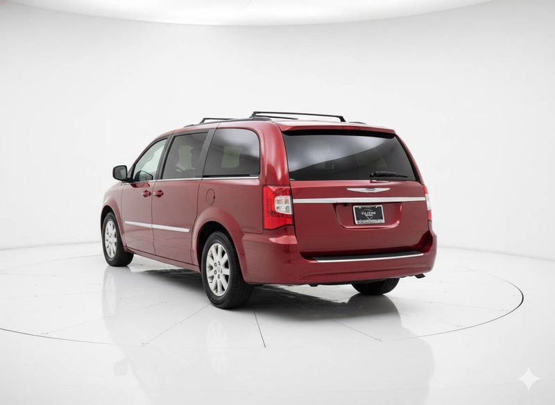 2014 Chrysler Town and Country Touring - DVD Player - Bluetooth - Comfort Meets Function - 22939174 - 7