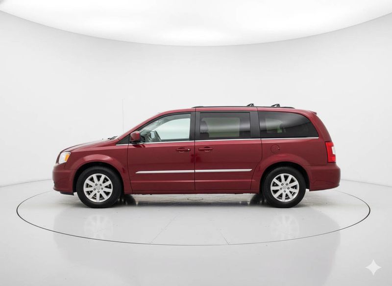 2014 Chrysler Town and Country Touring - DVD Player - Bluetooth - Comfort Meets Function - 22939174 - 8
