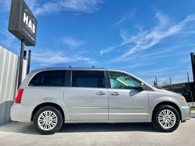 2014 Chrysler Town & Country 4dr Wagon Limited - 22981366 - 2