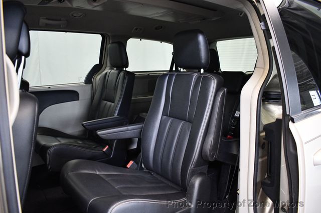 2014 Chrysler Town & Country 4dr Wagon Touring - 23046900 - 19