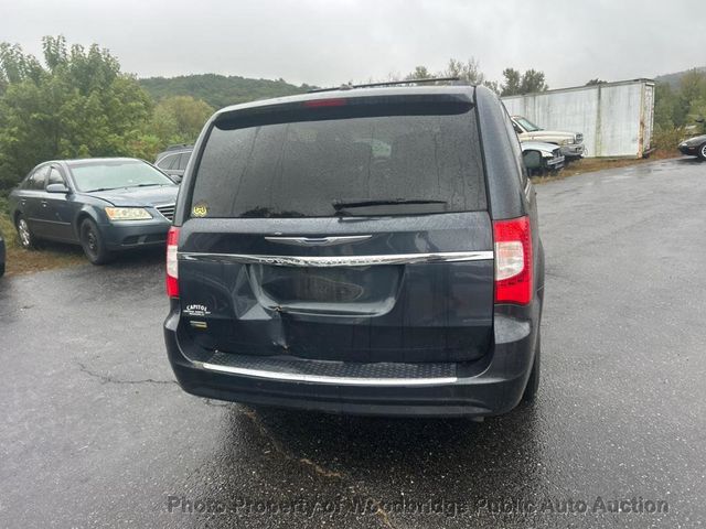 2014 Chrysler Town & Country 4dr Wagon Touring - 22924809 - 16