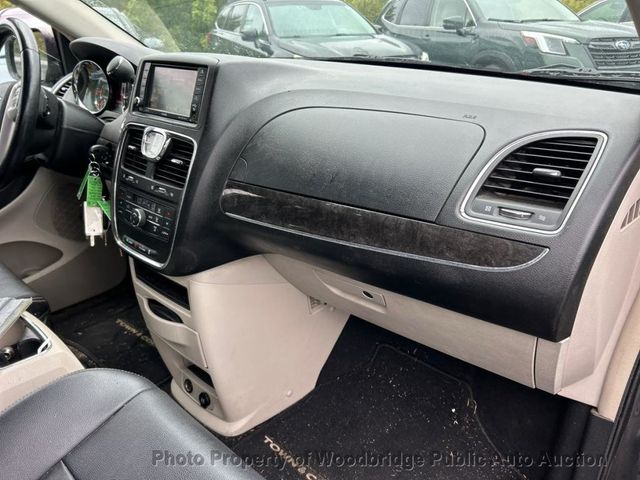 2014 Chrysler Town & Country 4dr Wagon Touring - 22924809 - 20