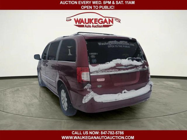 2014 Chrysler Town & Country 4dr Wagon Touring - 22966530 - 5