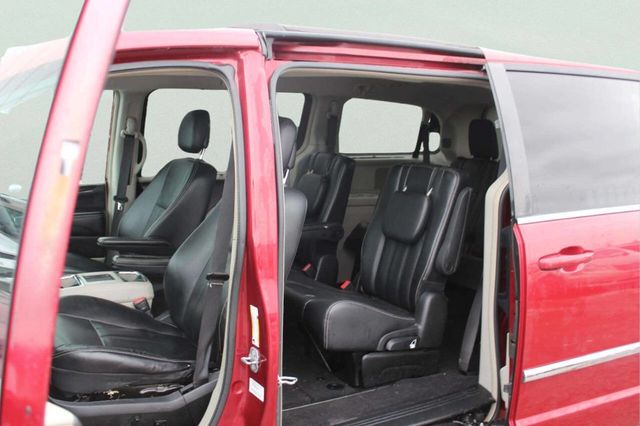 2014 Chrysler Town & Country 4dr Wagon Touring - 22980658 - 6