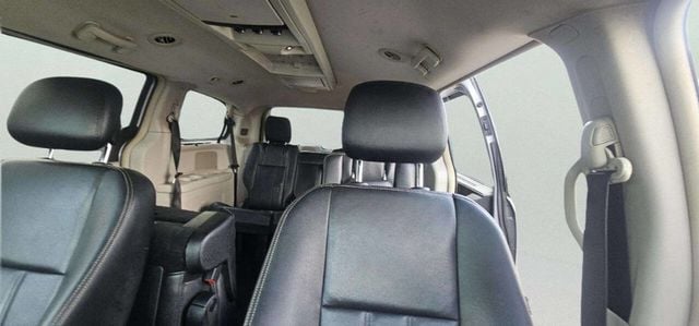 2014 Chrysler Town & Country 4dr Wagon Touring - 22996148 - 8