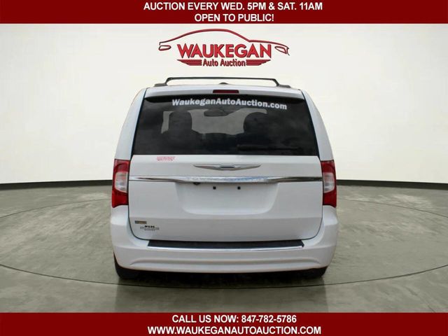 2014 Chrysler Town & Country 4dr Wagon Touring - 23030333 - 5