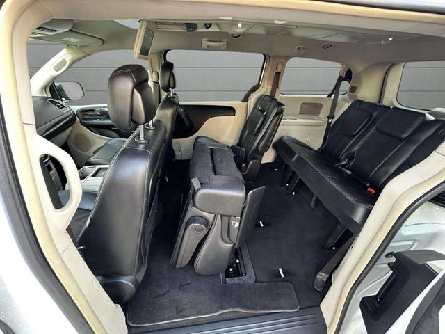 2014 Chrysler Town & Country 4dr Wagon Touring - 22934153 - 18