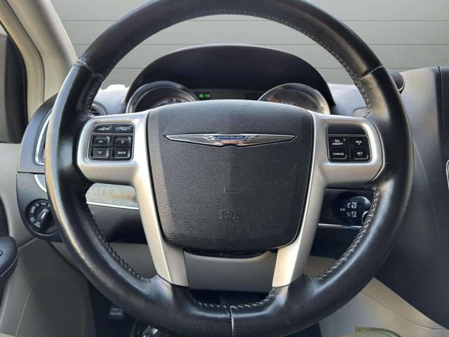 2014 Chrysler Town & Country 4dr Wagon Touring - 22934153 - 36